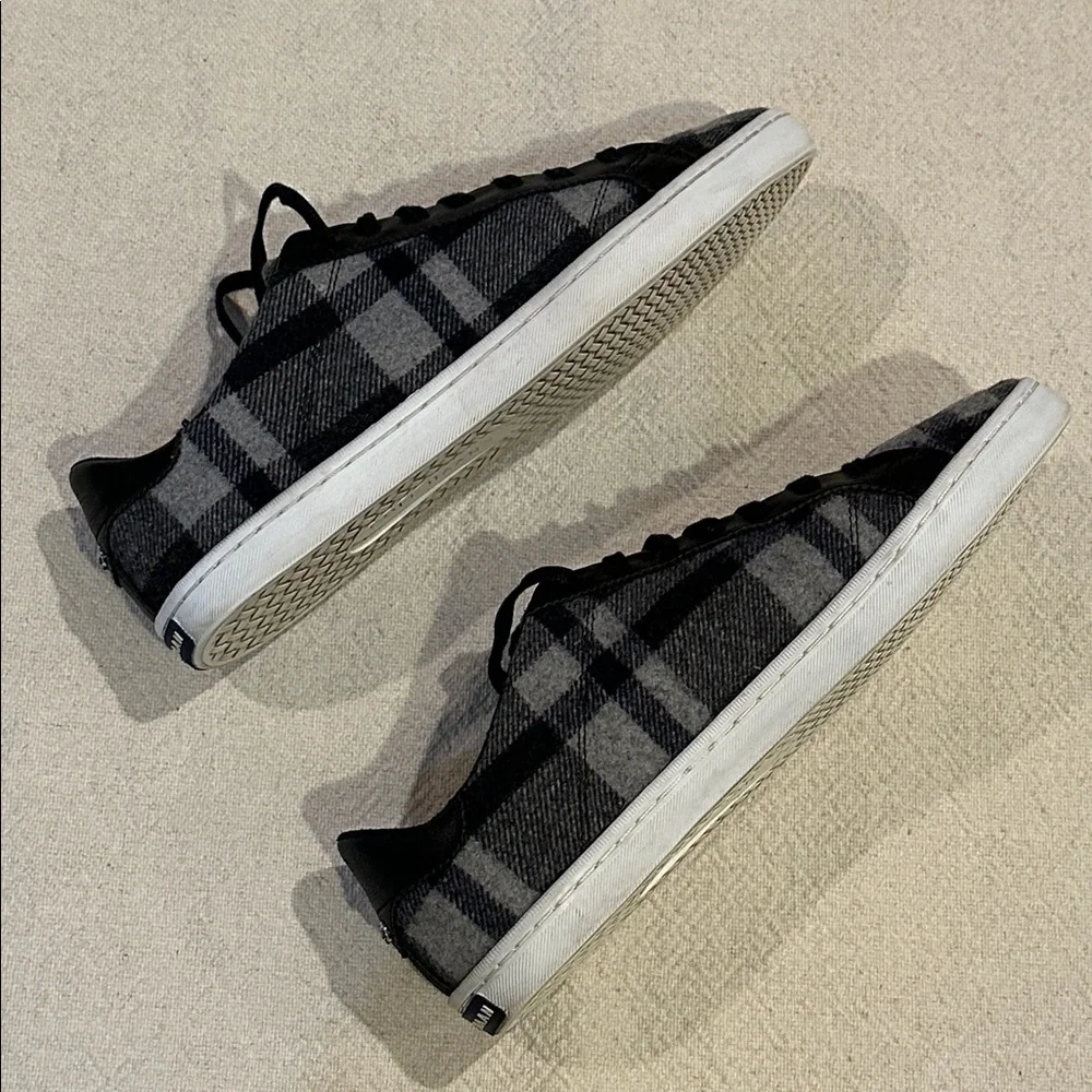 Cole Haan Women's Black and Gray Plaid Sneakers 9